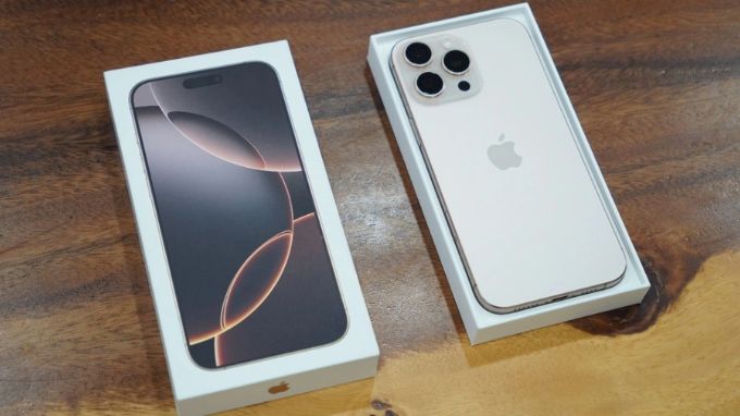 Top 5 smartphone phục vụ công việc tốt nhất 2025: Hiệu năng mạnh mẽ, pin trâu, làm việc mượt mà